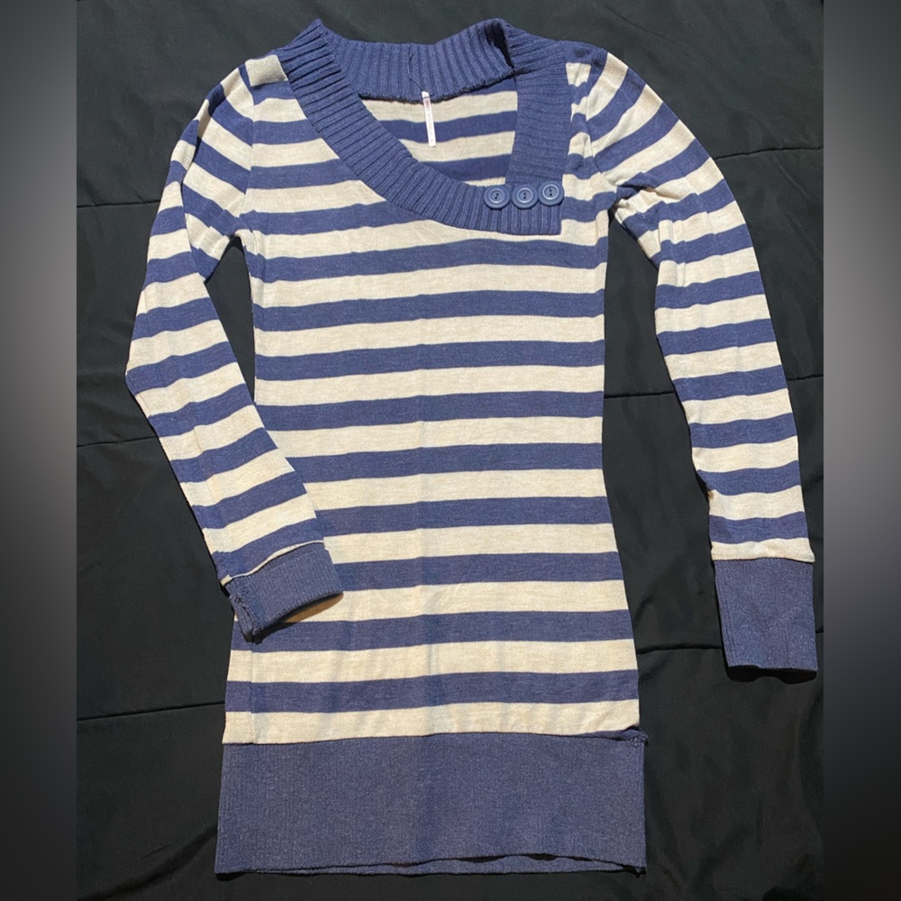 Womens sweater size m